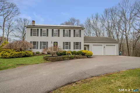 Exterior - 155 Lambtown Rd, Ledyard, CT 06339 photo 2 of 12