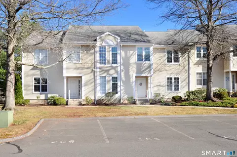 207 Country Club Ct #207, Rocky Hill, CT 06067