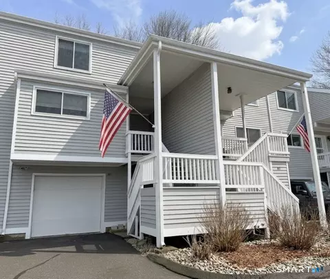 161 Pheasant Ln #161, Branford, CT 06405