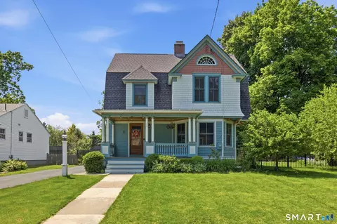 9 Lemay St, West Hartford, CT 06107
