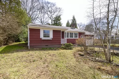 64 Alpine St, Stamford, CT 06905