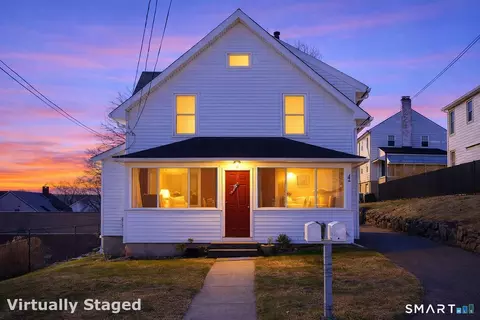 4 Shelton St, Derby, CT 06418