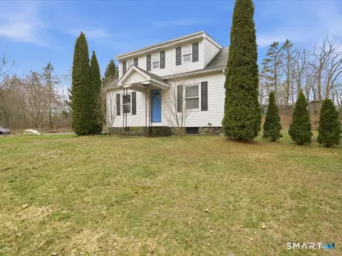 247 Cossaduck Hill Rd, North Stonington, CT 06359