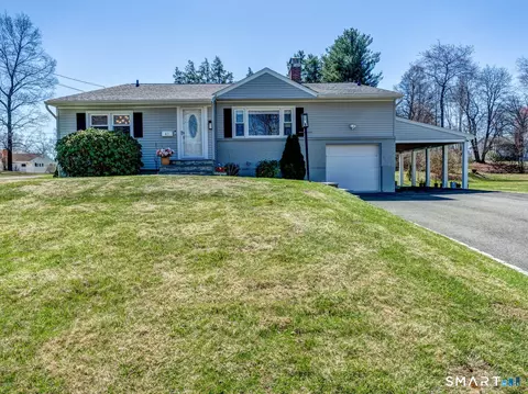 43 Hilldale Rd, West Hartford, CT 06117