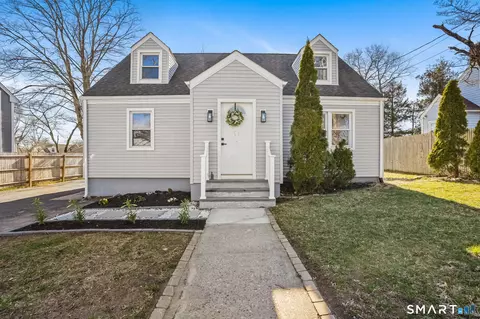 1335 Black Rock Tpke, Fairfield, CT 06825