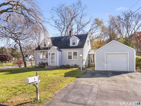 2 Arthur Ct, North Branford, CT 06471