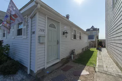 102 Broadway, Milford, CT 06460