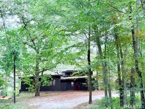 113 Paine Rd # -B, Pomfret, CT 06259