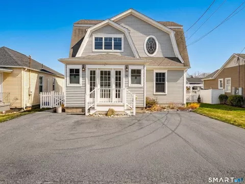 42 Nehantic Dr, Niantic, CT 06357