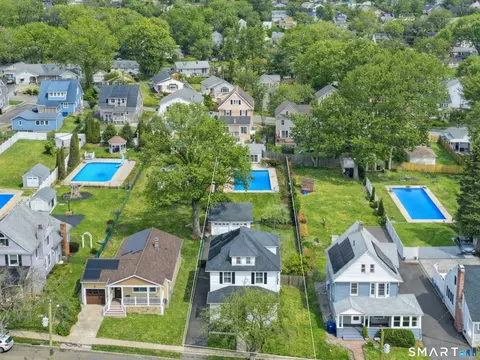 118 Freeman Ave, Stratford, CT 06614
