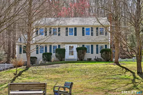 29 Dutton Rd, Oxford, CT 06478