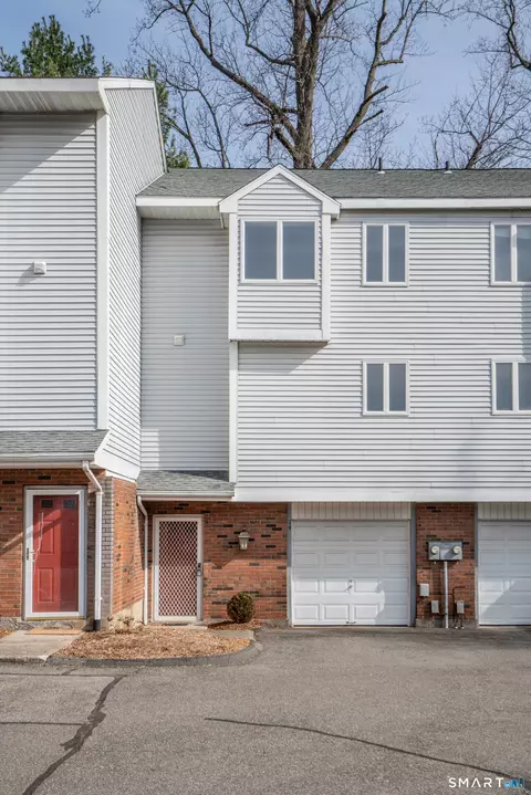 14 Brinley Way #14, Newington, CT 06111