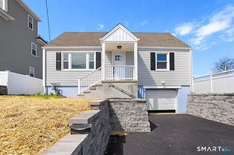 115 Washington Pkwy, Stratford, CT 06615