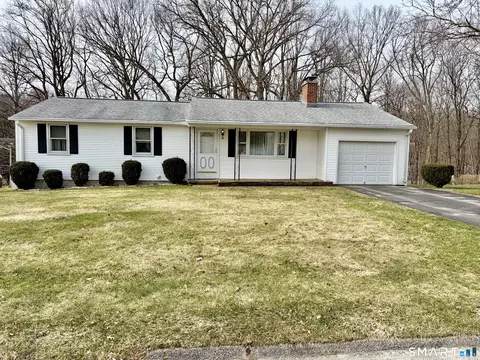 45 Westbrook Dr, Waterbury, CT 06705