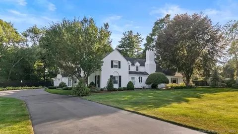 26 Old Orchard Rd, North Haven, CT 06473