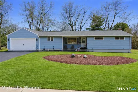 19 Highview Ter, Enfield, CT 06082