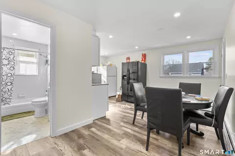 Entry Way - 49-51 Third St, Hamden, CT 06514 photo 5 of 10