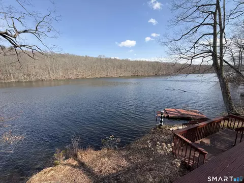 176 Lake Dr, Bethlehem, CT 06751