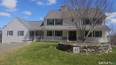 47 South St, Plymouth, CT 06782