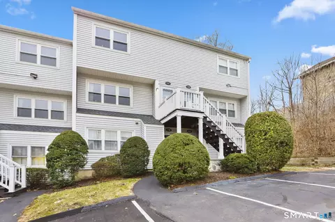29 Van Buren Ave #I7, Norwalk, CT 06850
