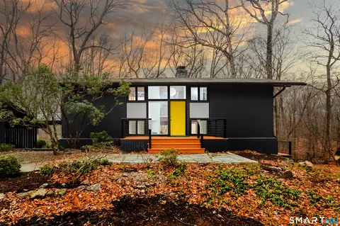 27 Hackberry Hill Rd, Weston, CT 06883