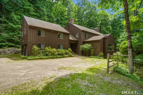 5 Newtown Tpke, Weston, CT 06883