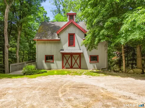 5 Newtown Tpke, Weston, CT 06883