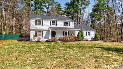 28 Park Rd, Simsbury, CT 06070