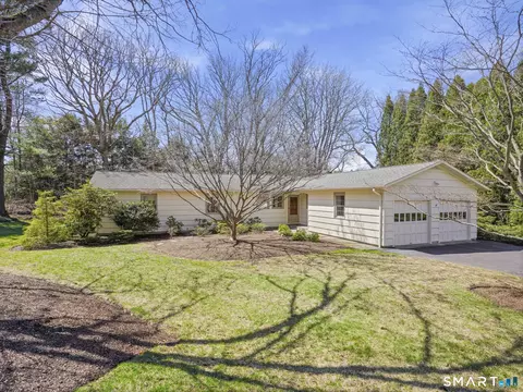 65 Tahmore Pl, Fairfield, CT 06825