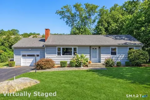 43 Park Pl, Niantic, CT 06357