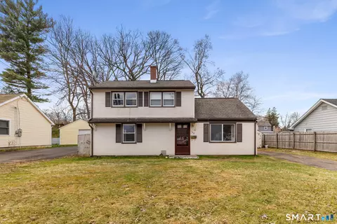 198 Woodycrest Dr, East Hartford, CT 06118