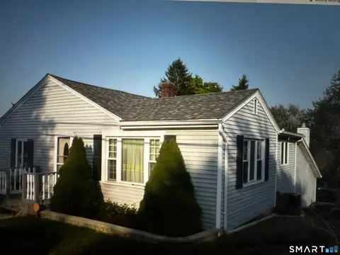 134 Chester Ave, Waterbury, CT 06704