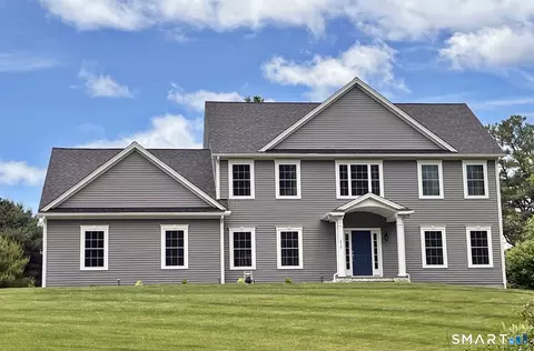 19 Deer Run Rd, Middlebury, CT 06762
