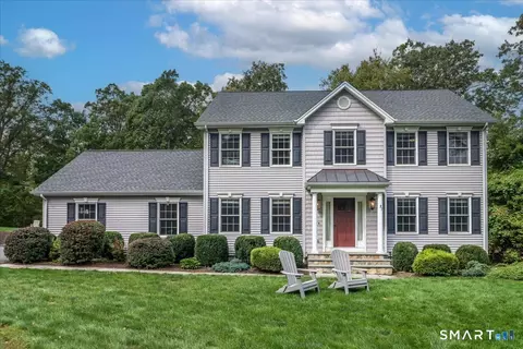 27 Nashville Rd Ext, Bethel, CT 06801