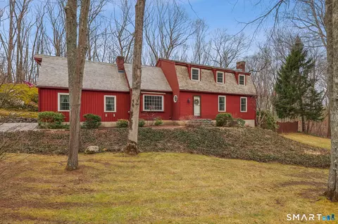 30 Church Ln, Madison, CT 06443
