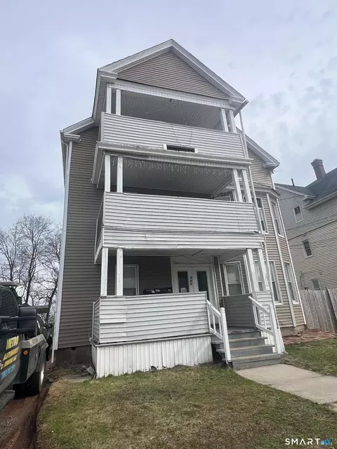 727 East St, New Britain, CT 06051