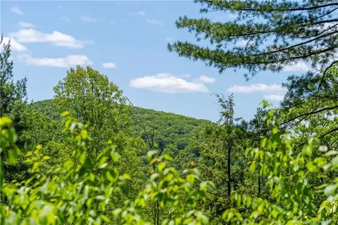 13 Dew Rd, Barkhamsted, CT 06063 photo 12