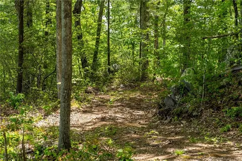13 Dew Rd, Barkhamsted, CT 06063 photo 3