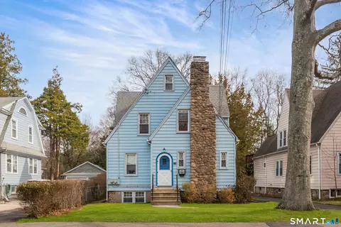 109 Oaklawn Ave, Stamford, CT 06905