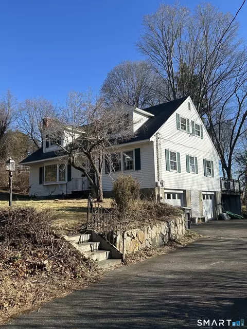 25 Joseph Rd, Naugatuck, CT 06770