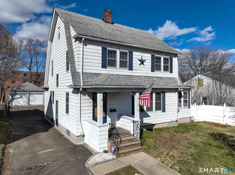12 Coolidge St, Hartford, CT 06106