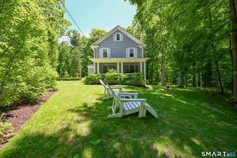 28 Rock Cut Rd, Bridgewater, CT 06752