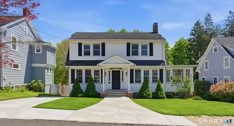 25 Walnut St, Naugatuck, CT 06770
