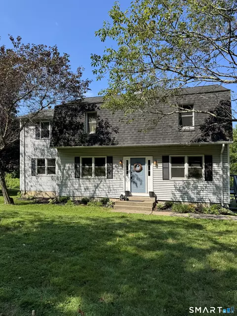 5 Plungis Rd, Watertown, CT 06795