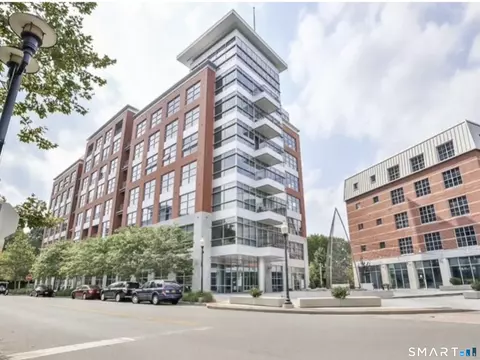 33 N Water St #604, Norwalk, CT 06854