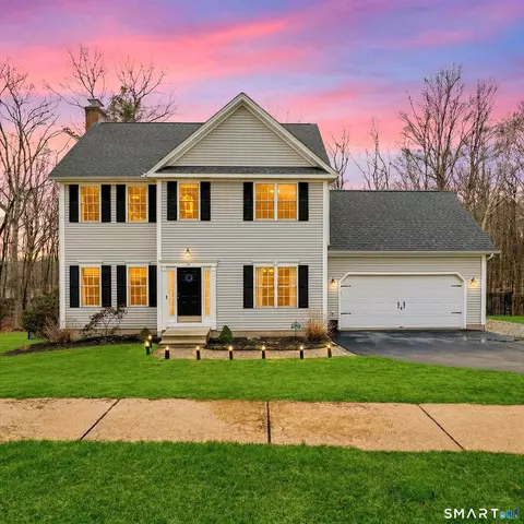 52 Tarragon Dr, East Hampton, CT 06424