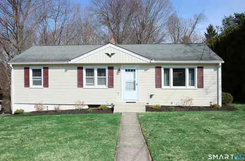 7 Bayberry Rd, Cheshire, CT 06410