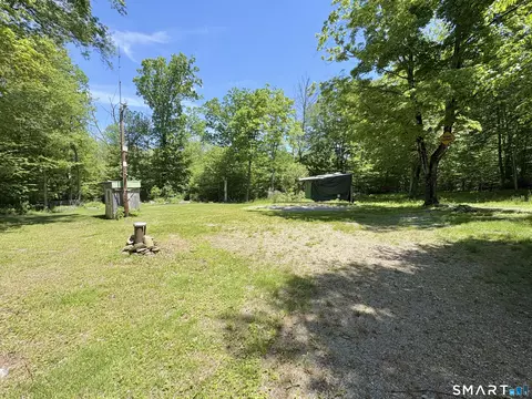 38 Cricket Ln, Brooklyn, CT 06234