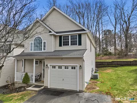62 Copper Beech Ln #62, Portland, CT 06480