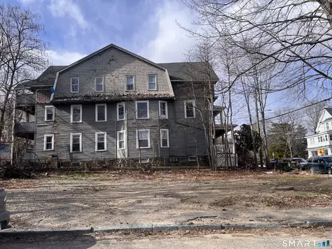 257 Cooke St, Waterbury, CT 06710